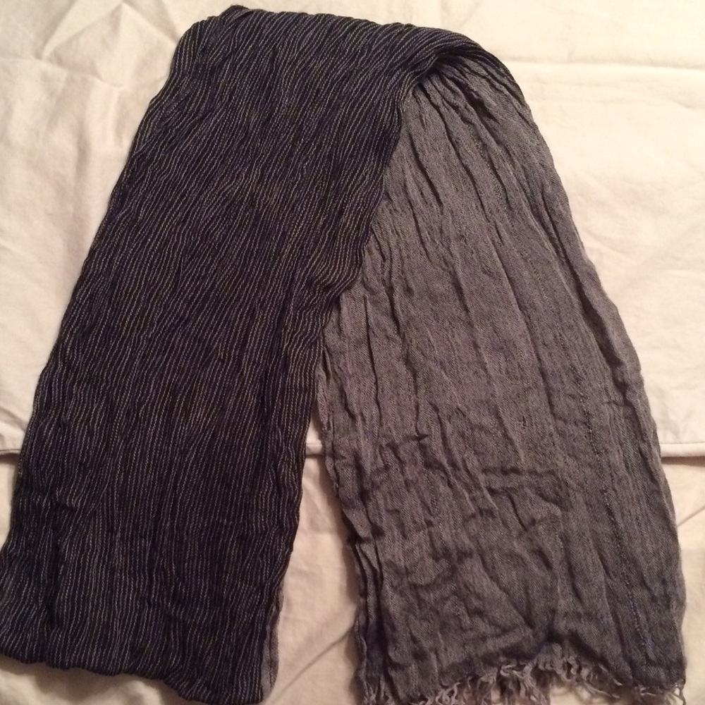 Two toned scarf