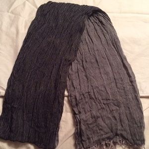 Two toned scarf
