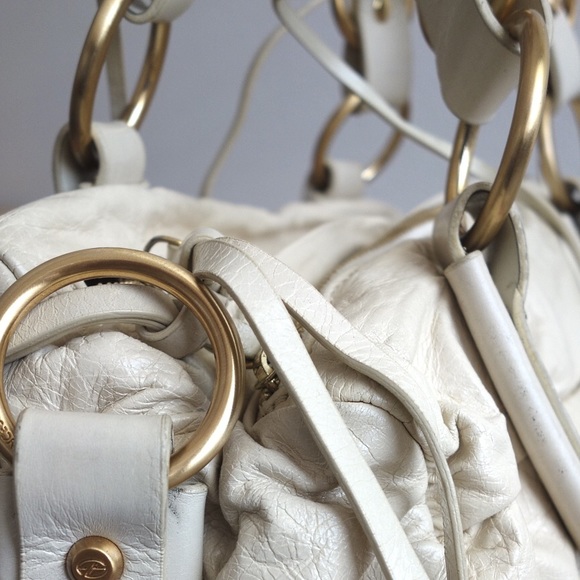 Francesco Biasia Ivory Crossbody Leather Handbag - Picture 8 of 8