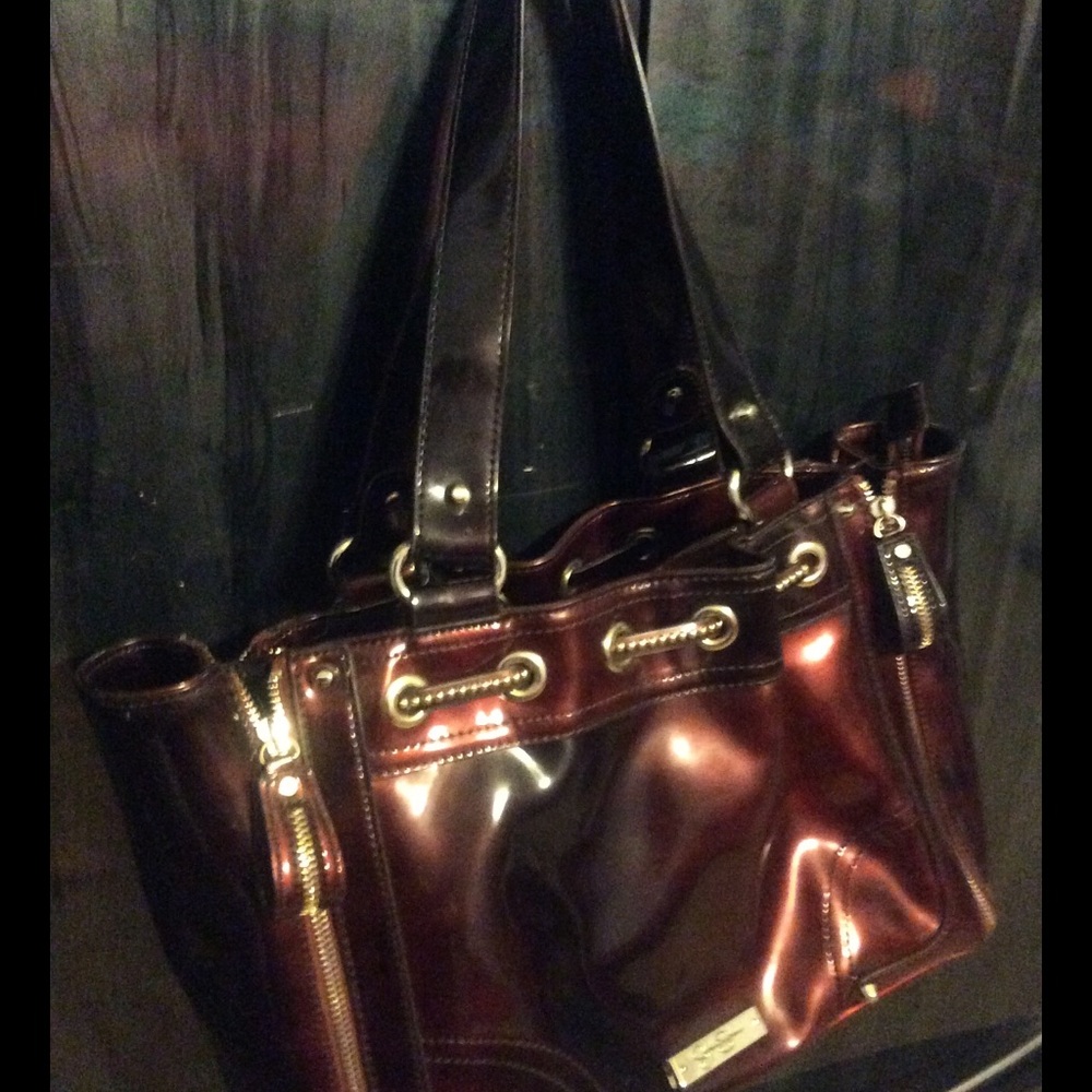 Jessica Simpson tote