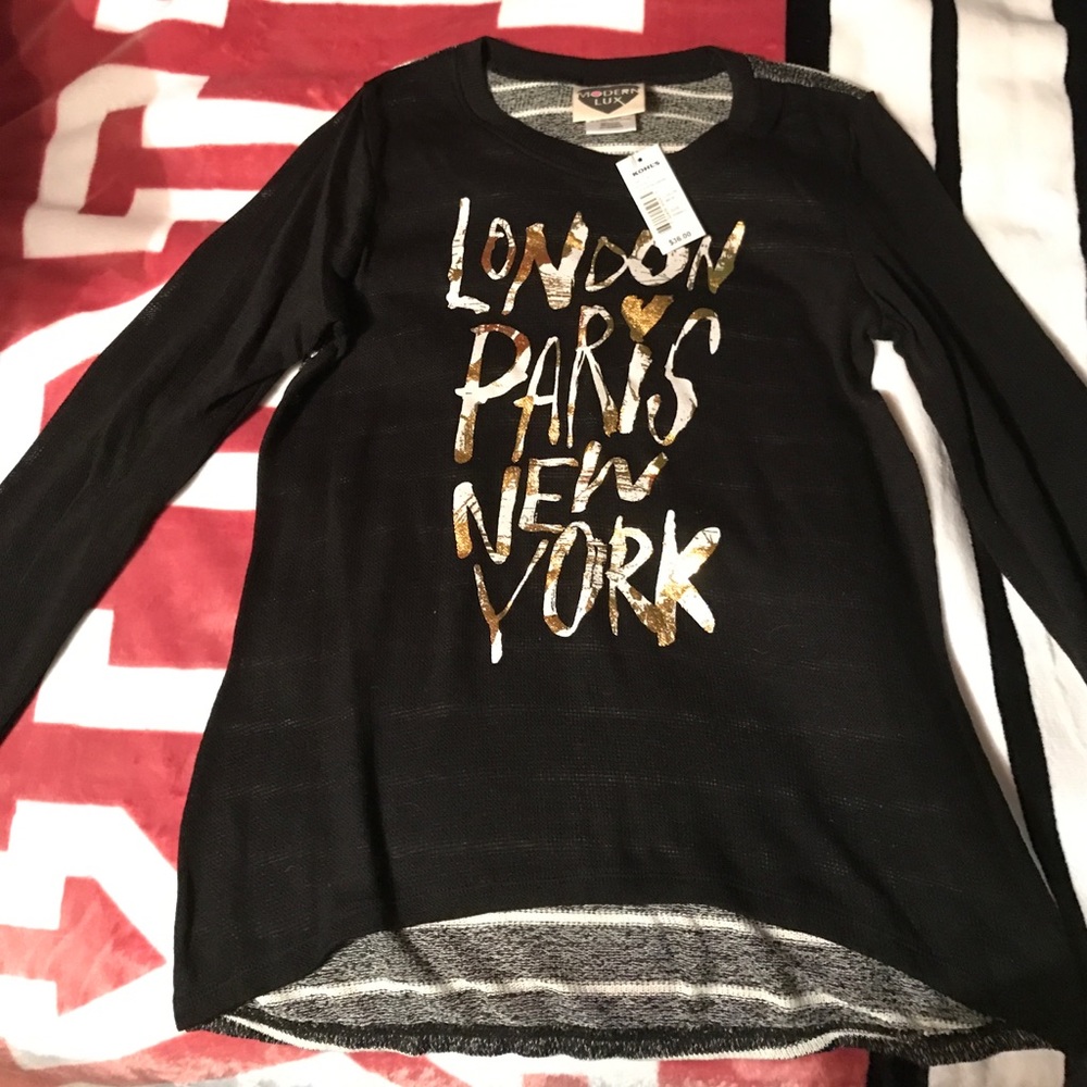 Brand new with tags Juniors sweater top from Kohls