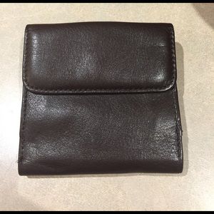 Perfect brown Stone Mountain tri fold wallet