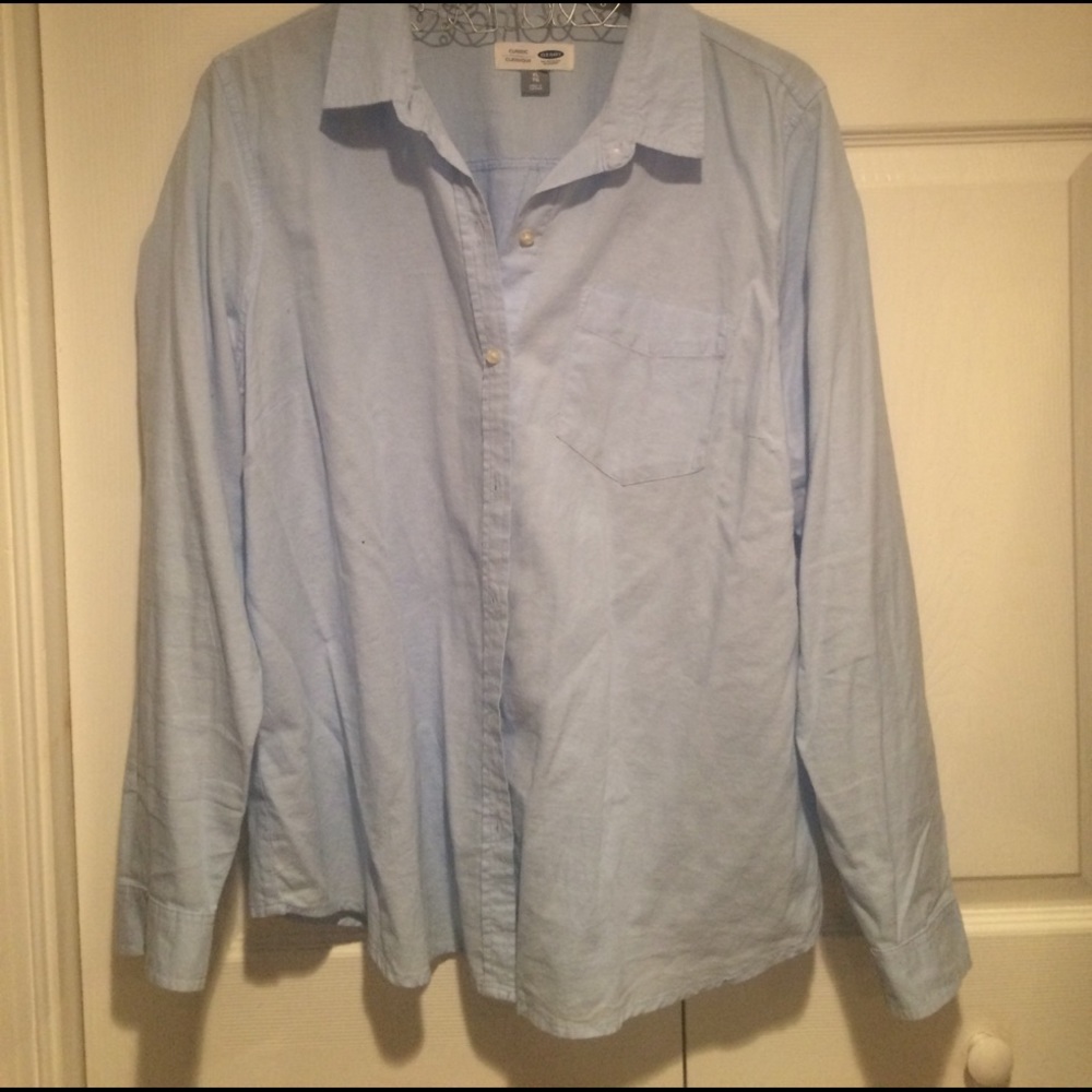 Light blue dress shirt