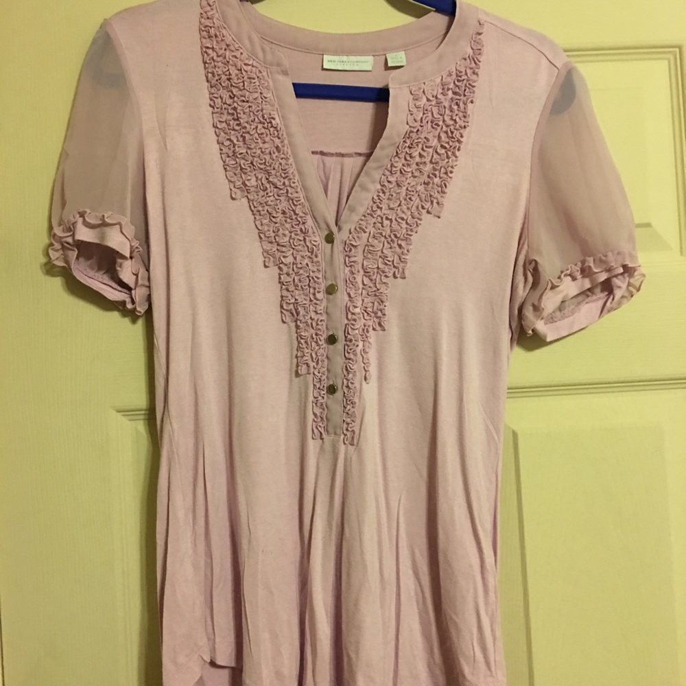 Lavender v neck short sleeve shirt