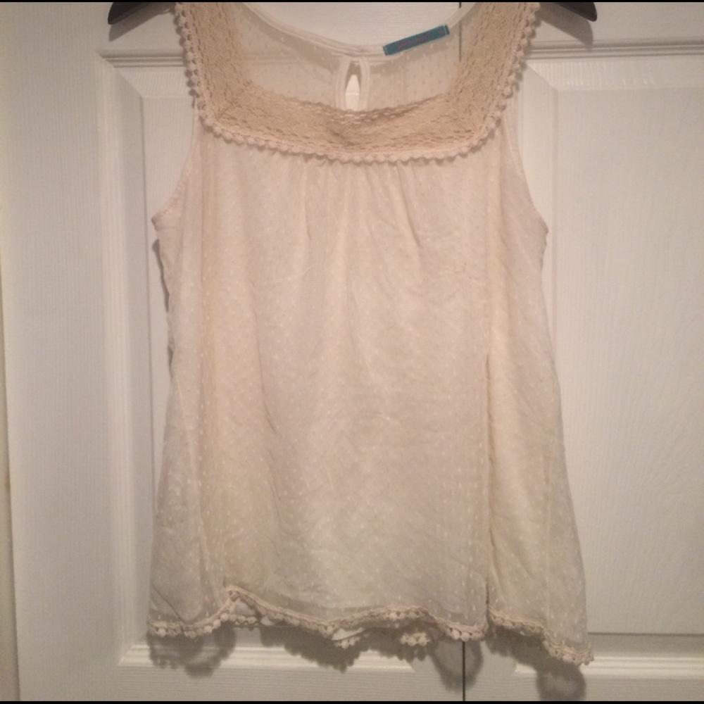 Lace overlay tank top