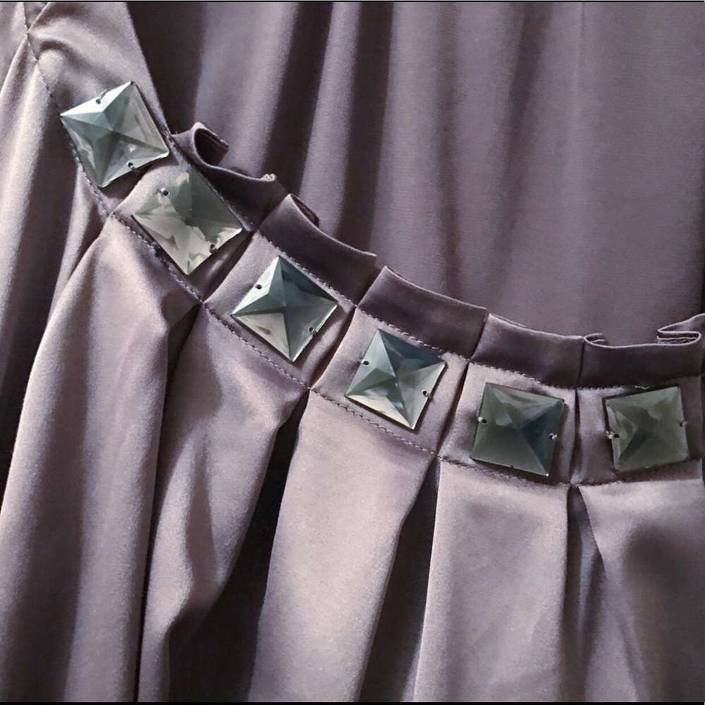 *SOLD* Gray Satin Shift Dress with Pockets - Picture 5 of 5