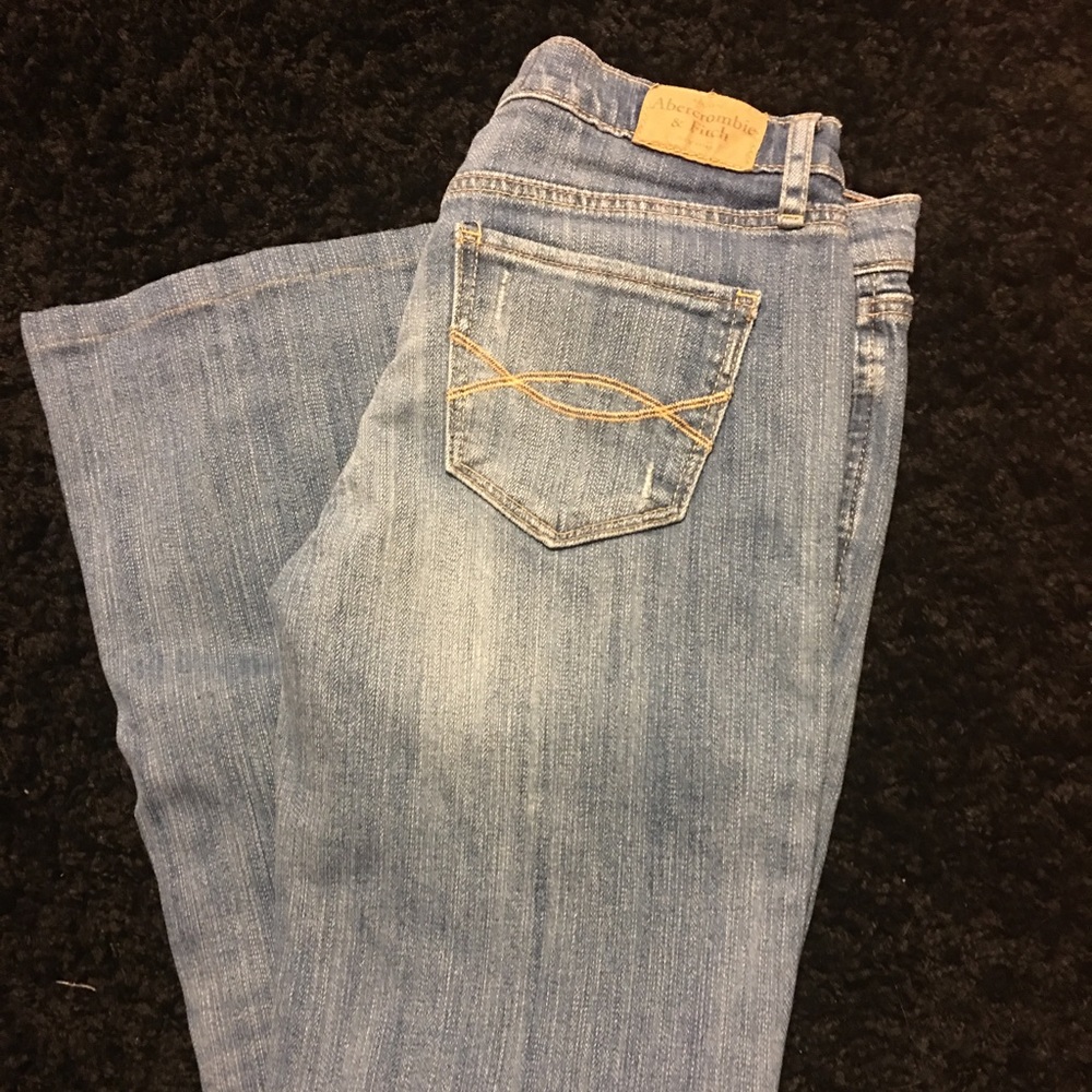 Jeans - Picture 2 of 3