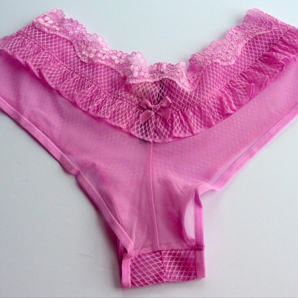 NWT Victoria's Secret Cheeky Panty Underwear Small