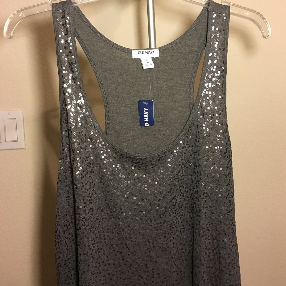 Gray tank top with metal color sequins