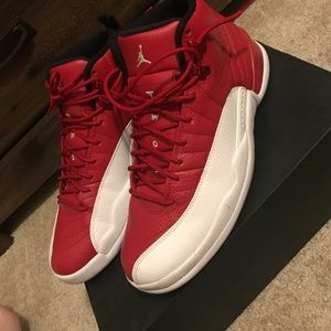 Gym red 12's