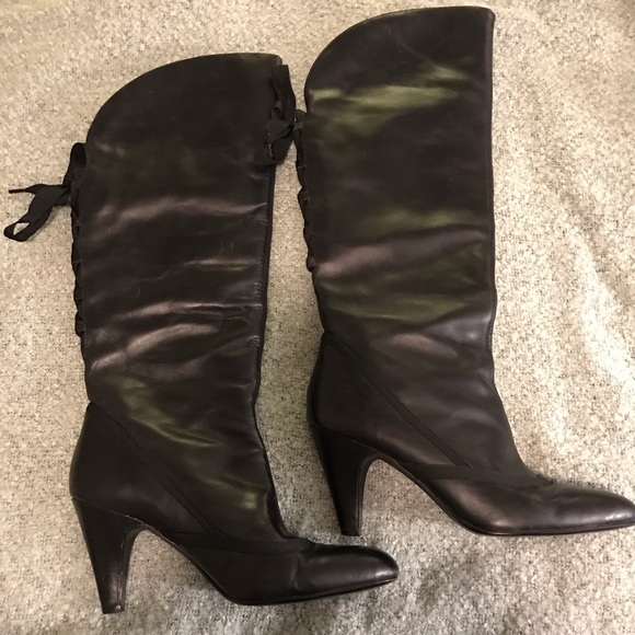 Steve Madden Shoes - Steve Madden black leather knee highs.