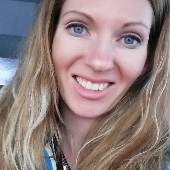 Meet your Posher, Sarah - Picture 1 of 1