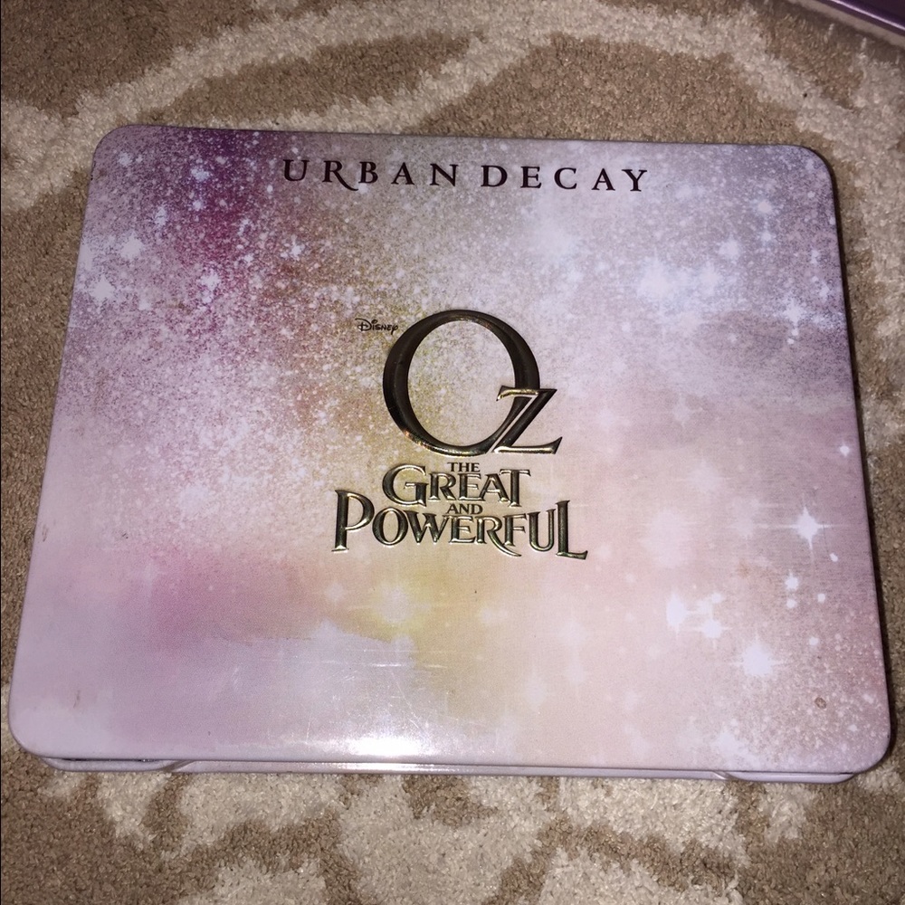Urban Decay Oz the Great & Powerful Glinda Palette