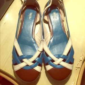 Mossimo Flats