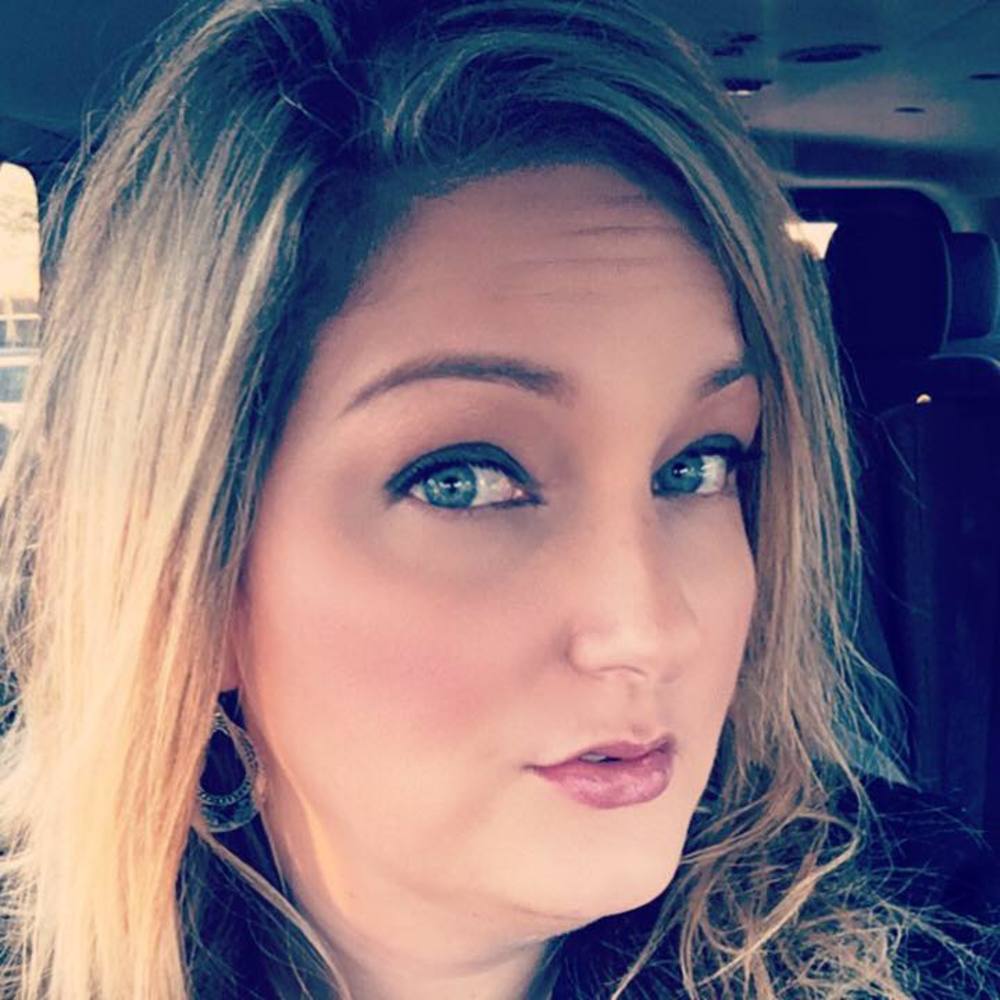 Meet your Posher, Kayla