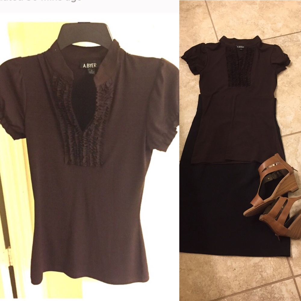 Must go! Brown Amy Byer Dressy Career Top