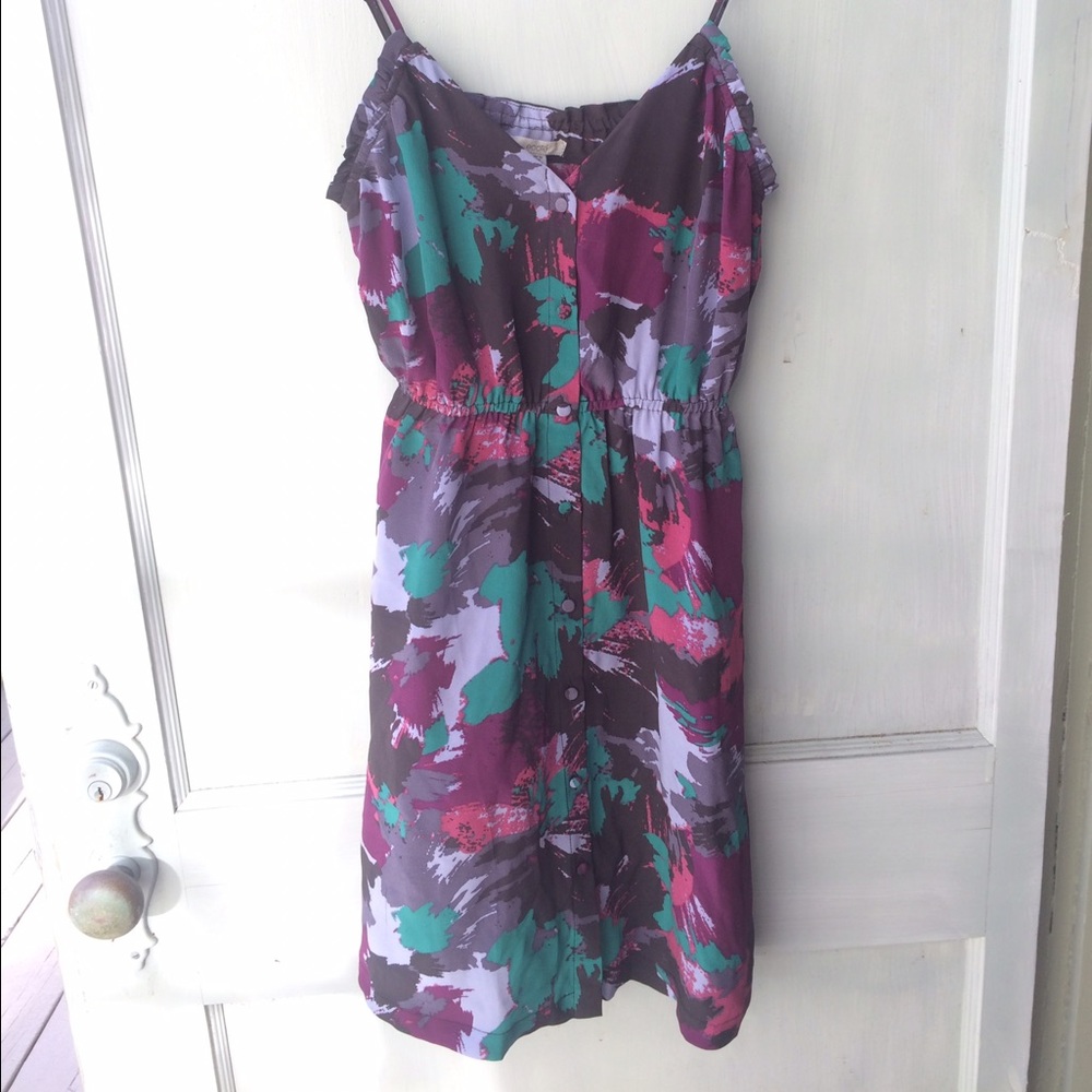 Ecoté purple graphic, button down, pockets dress.