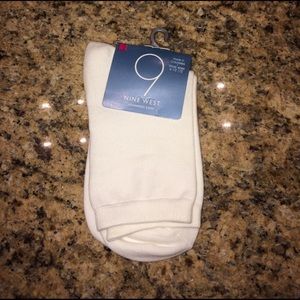 5 Lovely Pairs of Cute & Comfy Socks, All NWT 👣