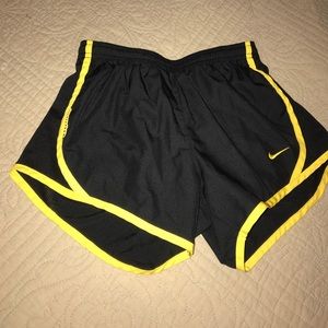 Kids m Nike shorts