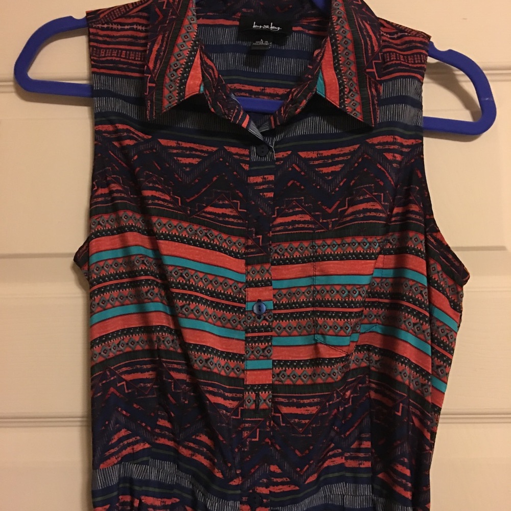 Aztec patterned collared dress.  Buttons and belt