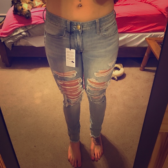 American Eagle Outfitters Denim - Brand new American eagle ripped jeans