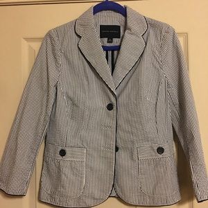 Banana Republic seersucker blazer. Navy and white