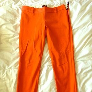 Stylish, orange cropped pants - Aritzia