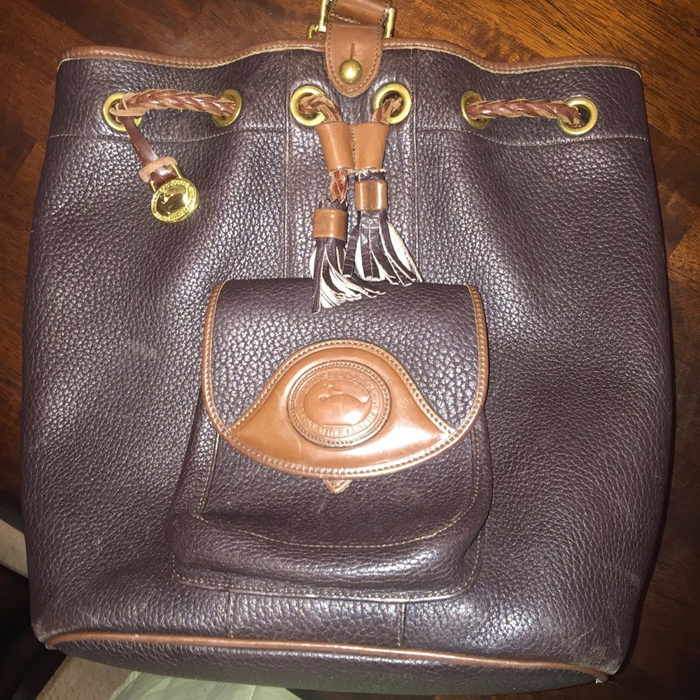 Vintage dooney sling