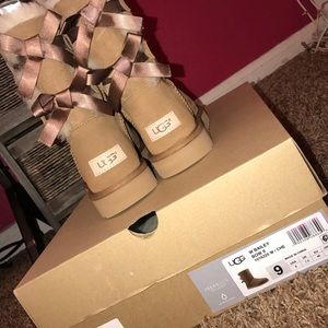Ugg bailey bow 🎀