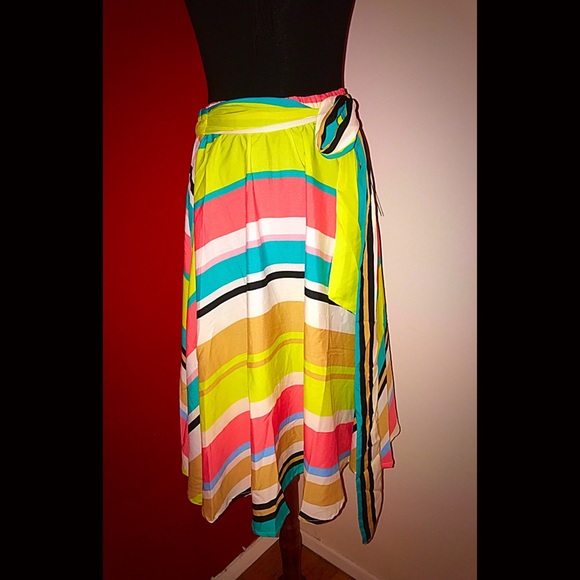 💥NEW!  Bold colors swing skirt - Picture 2 of 2