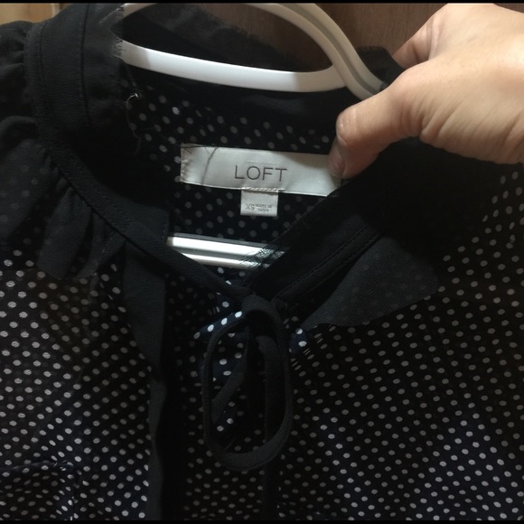 Blouses - Picture 2 of 3