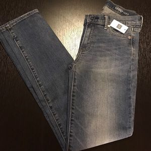 Gap jeans- wash in front