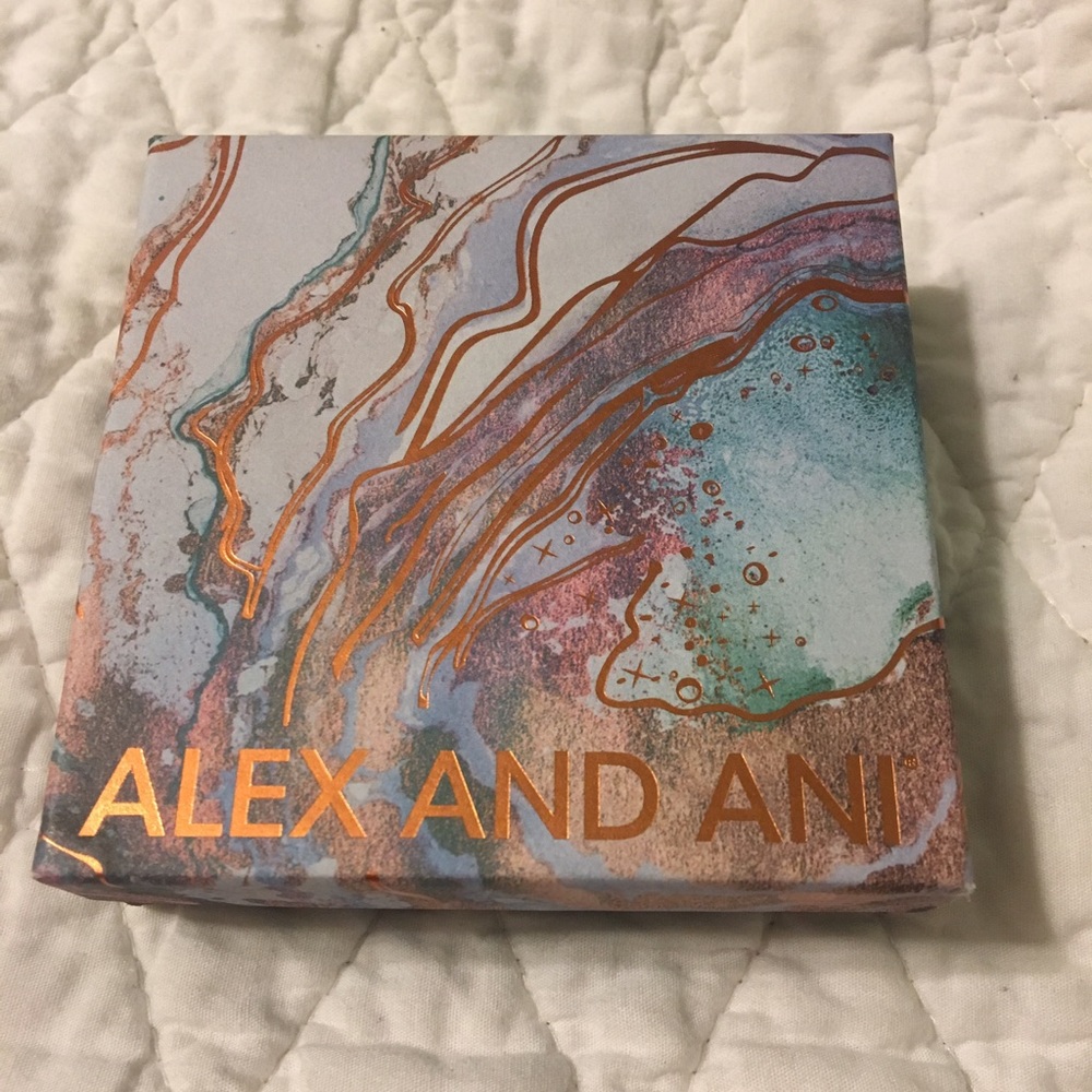 Alex & Ani bracelet gold NWT
