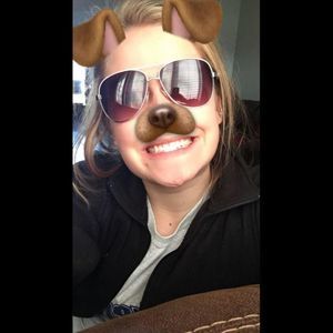 Meet your Posher, Abby