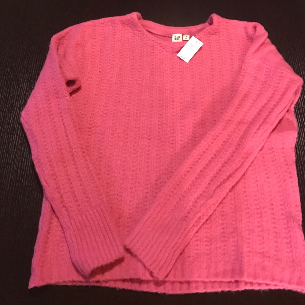 Gap sweater in pink