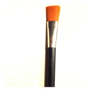 ✨MAC 191 Brush✨