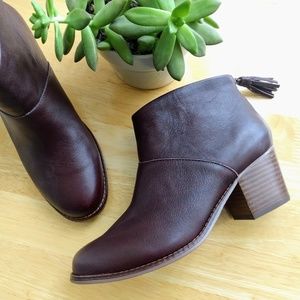 NWOB TOMS Oxblood Leather Ankle Booties