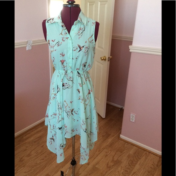 Mint Green Floral Dress - Picture 3 of 4