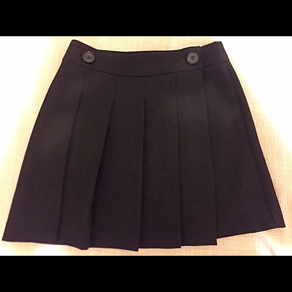 Topshop black pleated mini skirt