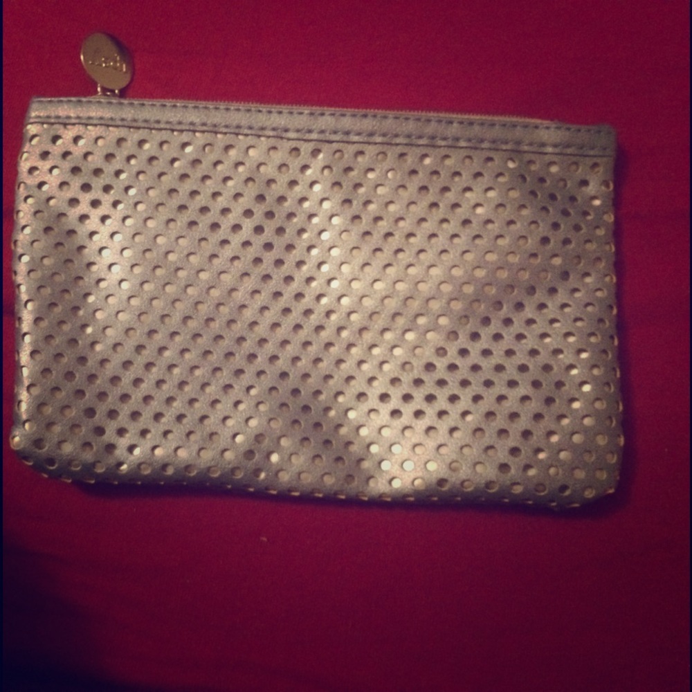 Makeup bag
