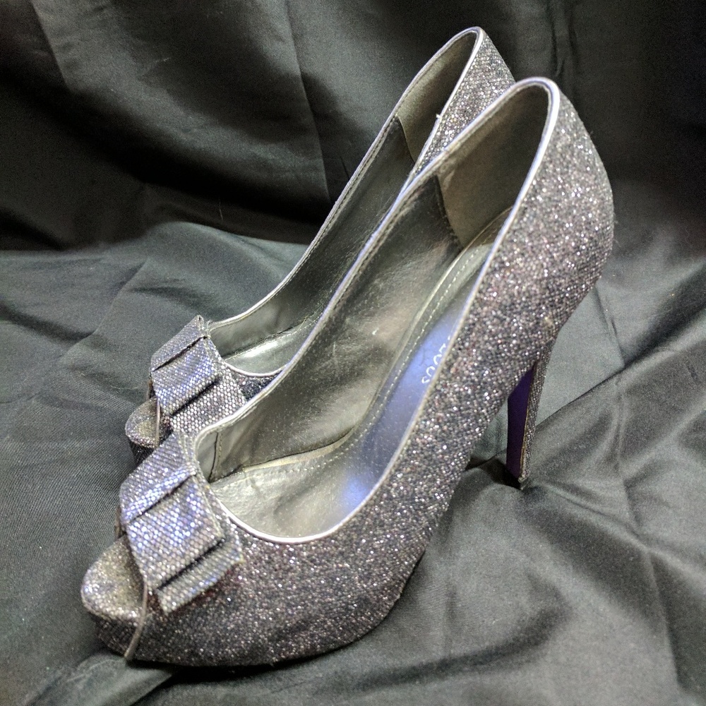 Grey Glitter Sparkly Peep Toe Pumps w Bows