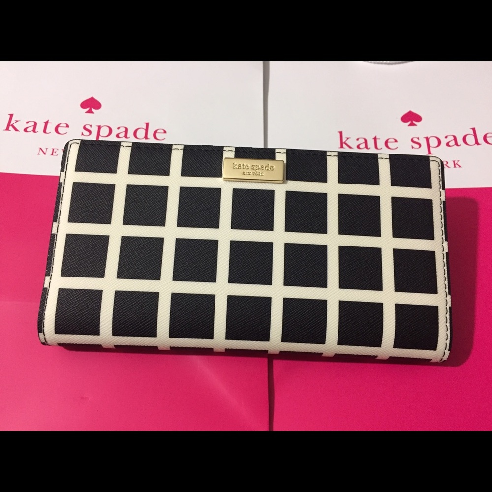 New Kate Spade black/white Wellesley Printed Stacy