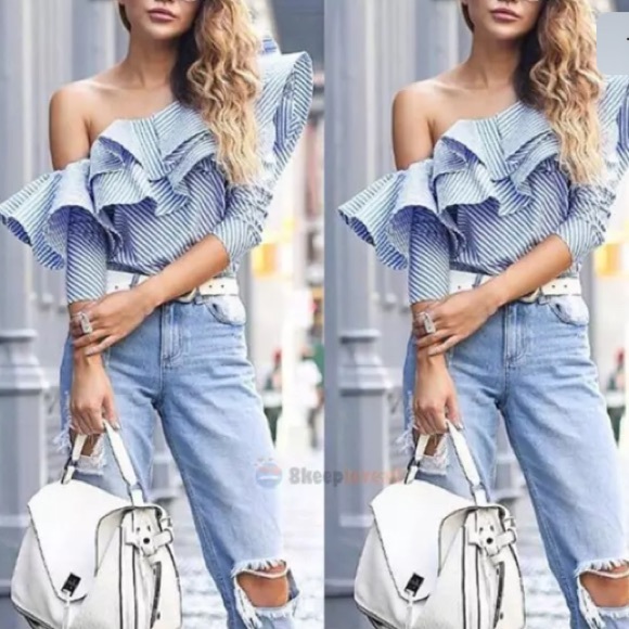 🎉 HP 🎉 Blue & White Ruffle Off Shoulder Top - Picture 5 of 8