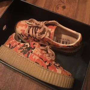 Orange camo creepers