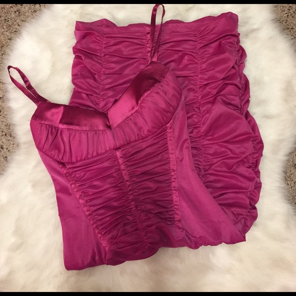 Bebe Magenta Sexy Dress - Picture 3 of 4