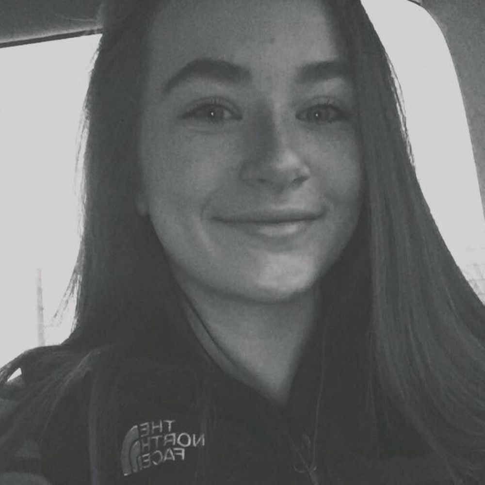 Meet your Posher, Kayla