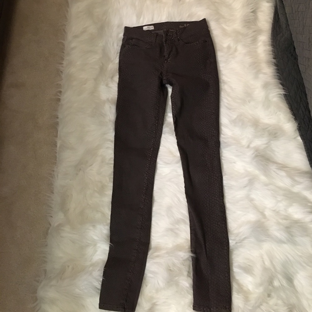 Size 24/00 GAP 1969 snakeskin print jegging