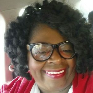 Meet your Posher, Michele