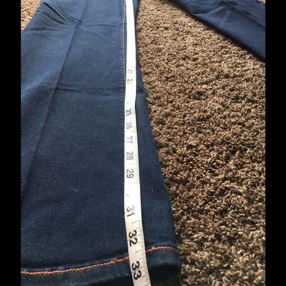 Banana Republic Bootcut. Size 32 - Picture 4 of 7