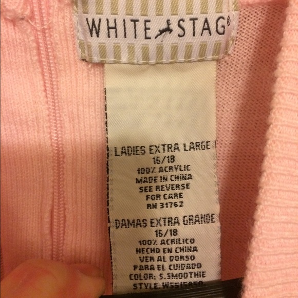 Light Weight Pretty Pink Sweater. Zipper back neck - Picture 2 of 2